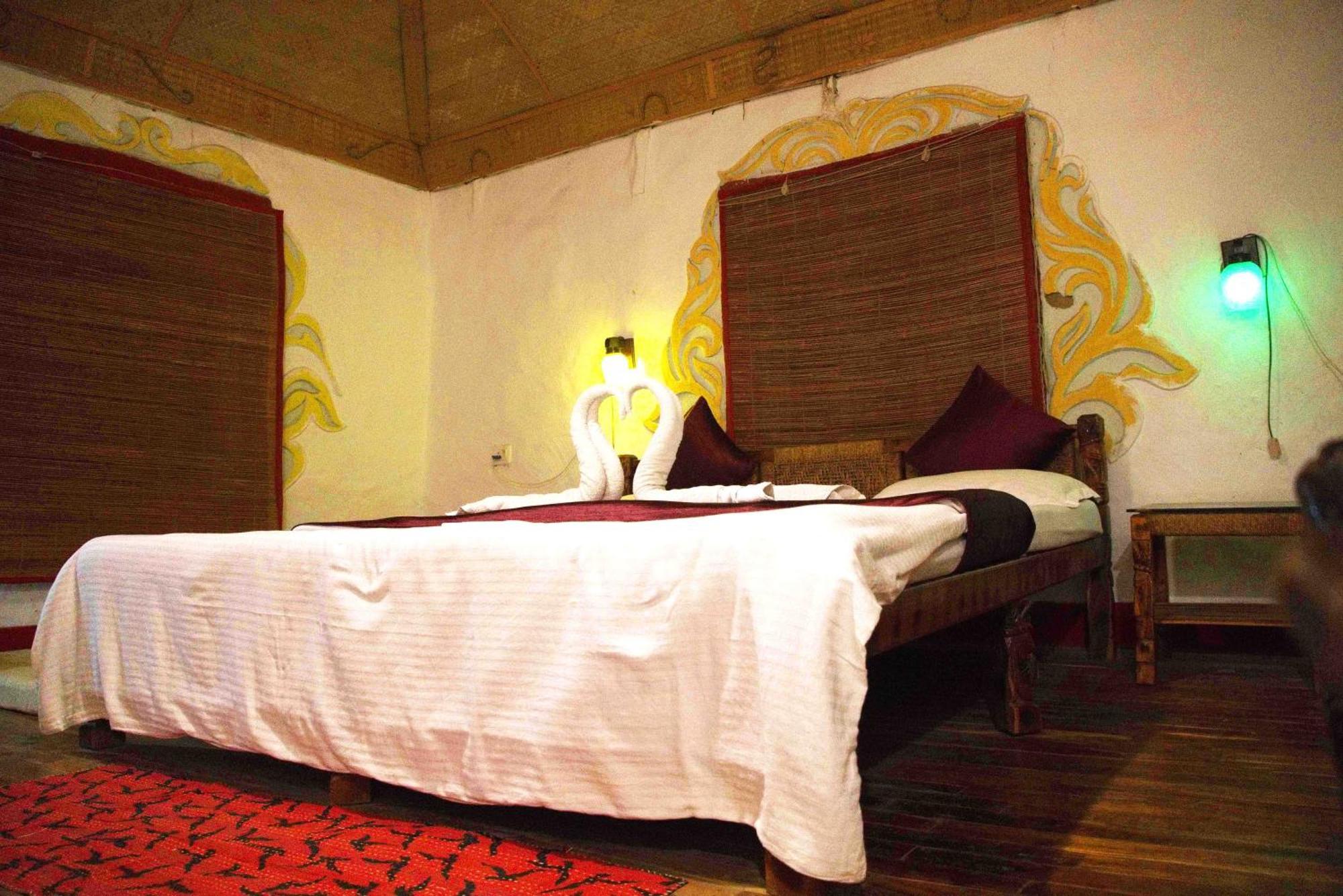 Hotel Raktokorobi Karu Gram Sri Niketan Zewnętrze zdjęcie