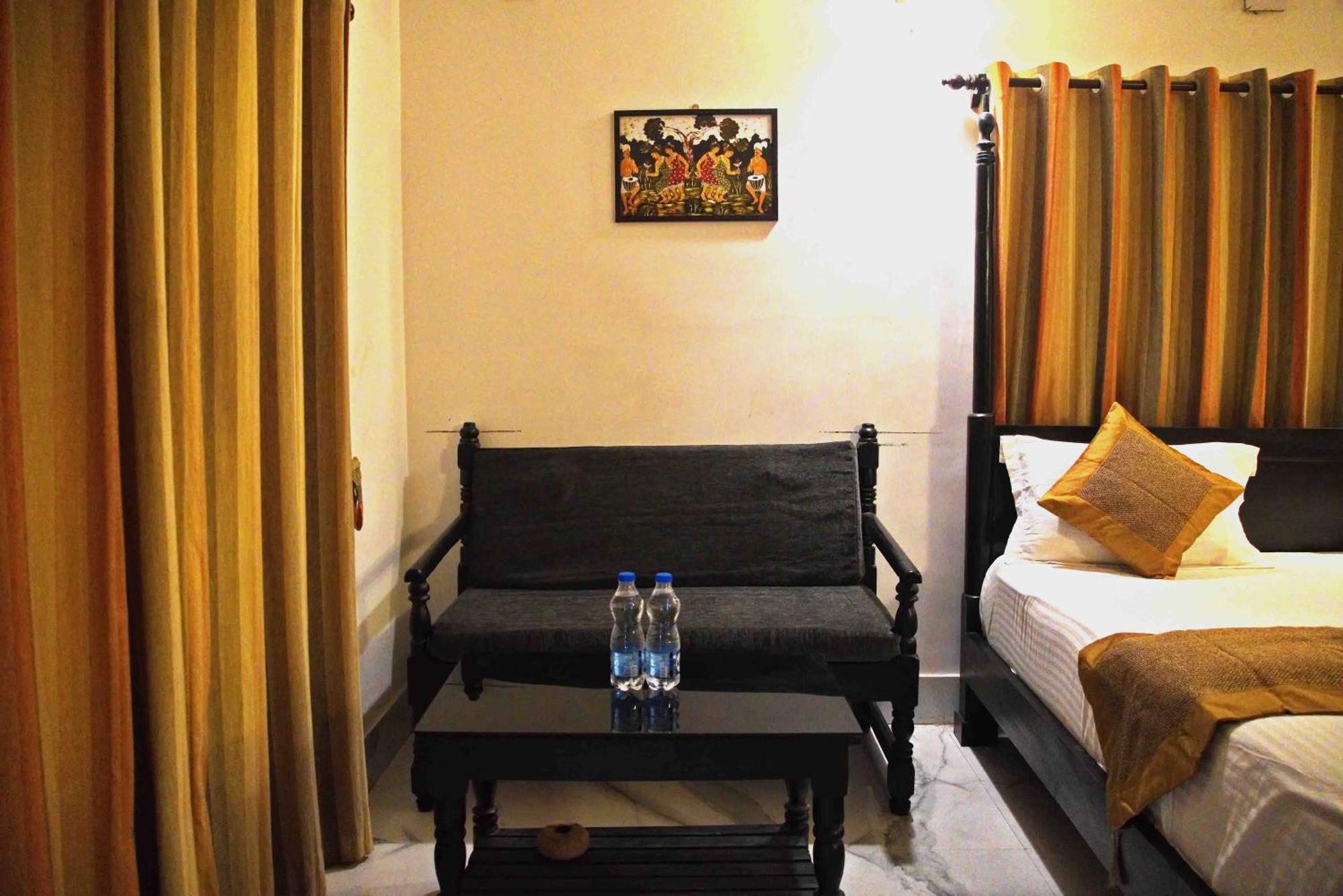 Hotel Raktokorobi Karu Gram Sri Niketan Zewnętrze zdjęcie